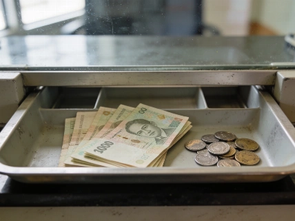 Philippine Cash Replacements Fall as Digital Payments Expand Currency Information