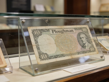 Rare Irish 'Ploughman' Banknotes With 000001 Serial Numbers Break Records Currency Information