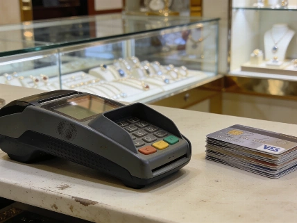 Emirates NBD Egypt rolls out cardholder deals at top retailers Currency Information