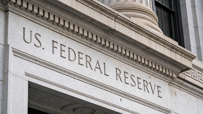 US Dollar Holds Near Highs as Inflation Data Delays Rate Cut Hopes Currency Information