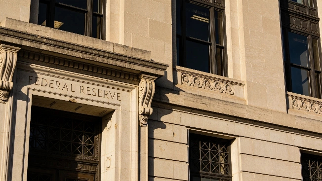 Trump's Private Calls Add Pressure to Federal Reserve Policy Currency Information