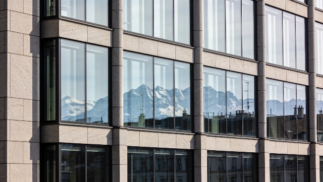 Swiss Franc Becomes New Favorite for Low-Cost Borrowing Currency Information