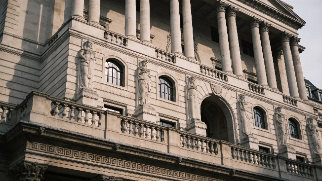 Pound Sterling Faces Pressure as Bank of England Holds Rates Currency Information