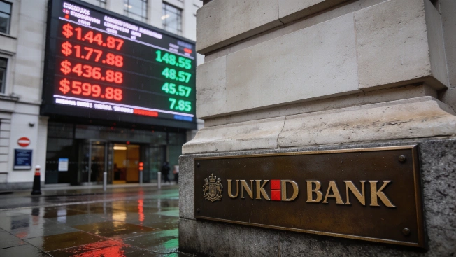 Pound Sterling Slides as Global Bond Yields Hit Multi Year Highs Currency Information